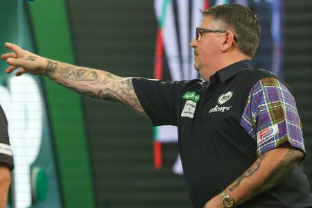 Darts: Anderson schlägt van Gerwen und steht im Viertelfinale
