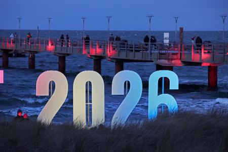 Die Welt wartet auf 2026.