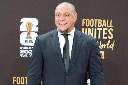 Kein Herzinfarkt: Fußballstar Roberto Carlos meldet sich aus Klinik