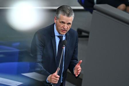 Werden die Krankenkassen künftig noch alle Leistungen übernehmen, die sie aktuell übernehmen? Kanzleramtschef Thorsten Frei (CDU) geht nicht davon aus. (Archivbild)