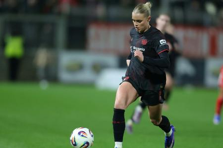 Frauen: Leverkusen verlängert mit Torjägerin Kramer