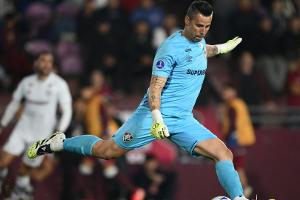 Weltrekordler Fábio bekommt mit 45 Jahren neuen Vertrag