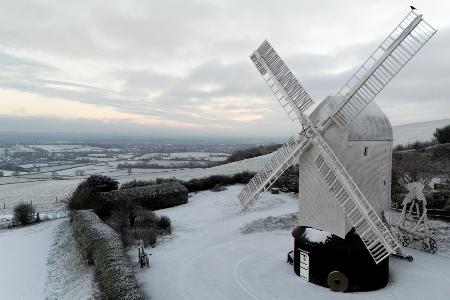 Schnee und eisige Temperaturen in Europa.