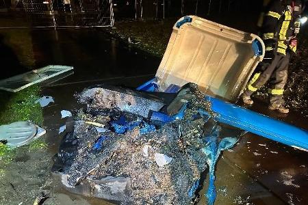 Zerstörtes Dixi-Klo