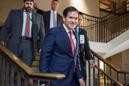 Außenminister Marco Rubio trifft im US-Kapitol ein.