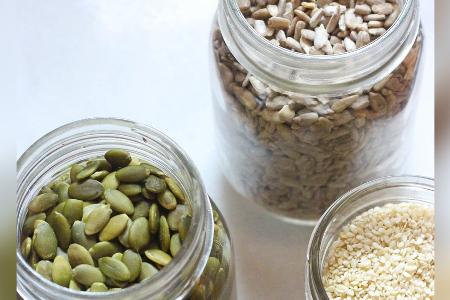 Seed Cycling: Kann die Methode die Hormone ins Gleichgewicht bringen?