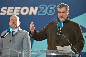 CSU-Chef Söder und Landesgruppenchef Hoffmann (links) fordern wie CDU-Chef Merz eine klare Priorität der Regierungsarbeit auf Wirtschaftswachstum. 