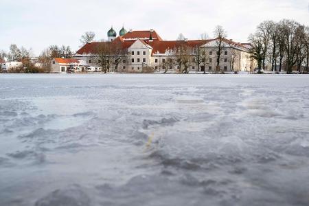 Klirrende Kälte und Schnee sorgen in diesem Jahr zum Auftakt der CSU-Klausur für die typischen Bilder, die sich die Christsozialen von ihrem Treffen in Oberbayern erhoffen. (Archivbild)