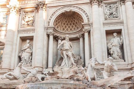 Zwei Euro für den Trevi-Brunnen