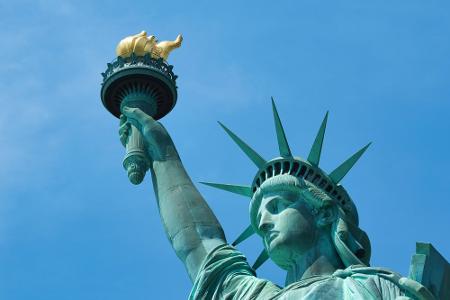 Social-Media-Aktivitäten bei der Einreise vorlegen