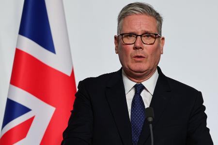 Premier Starmer geht von britischen und französischen Truppen in der Ukraine aus.