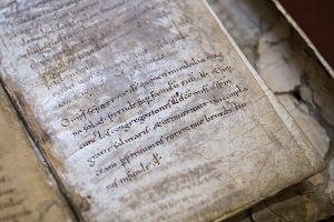 Im Internet werden zahlreiche Zauber angeboten. (Archivbild)