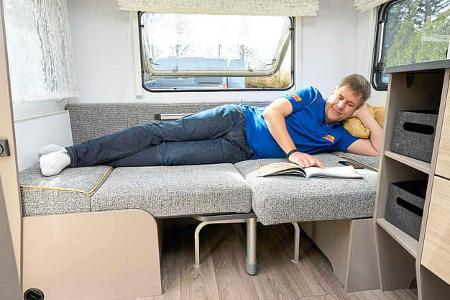 Next 380 (2025) Dinette f