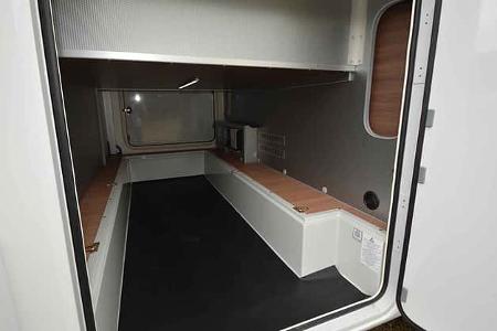 f_Rapido-850F_Heckgarage