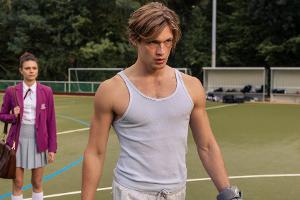 "Maxton Hall" und mehr: Diese deutschen Serienhighlights stehen an