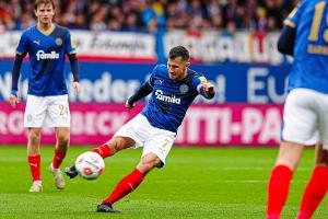 Bis mindestens 2027: Kapitän Skrzybski verlängert in Kiel