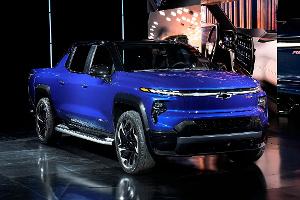 Mit Fahrzeugen wie dem Chevy Silverado EV wollte GM auch die in Amerika populären Pickups elektrifizieren. (Archivbild) 