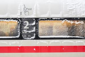 Sturmtief "Elli" hat den Bahnverkehr in Norddeutschland zum Erliegen gebracht.