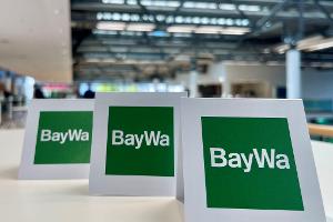 Aus vier mach drei: Die Baywa trennt sich von ihrem Vorstandschef, nun sollen die verbliebenen drei Vorstände das Unternehmen leiten. (Symbolbild)