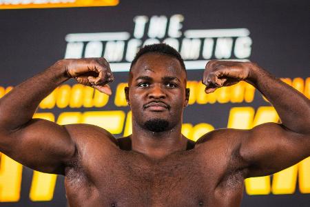 Boxen: Tiafack gewinnt auch dritten Profikampf