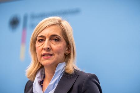 Gesundheitsministerin Warken weist Vorwürfe aus den USA zurück. (Archivfoto)