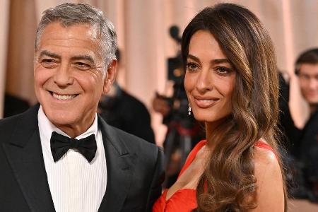 George Clooney spricht bei den Golden Globes Französisch