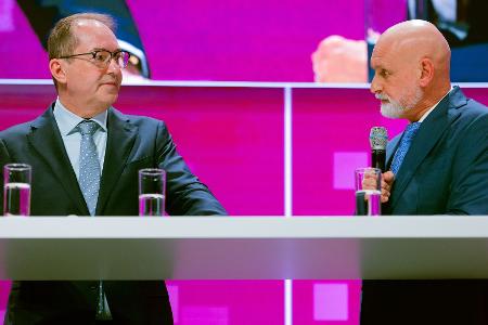 Innenminister Alexander Dobrindt (CSU) war beim dbb mit dessen Chef Volker Geyer im Gespräch. 