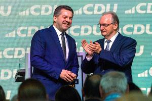 Sven Schulze will das Amt von Sachsen-Anhalts Regierungschef Reiner Haseloff (beide CDU) übernehmen. (Archivbild)