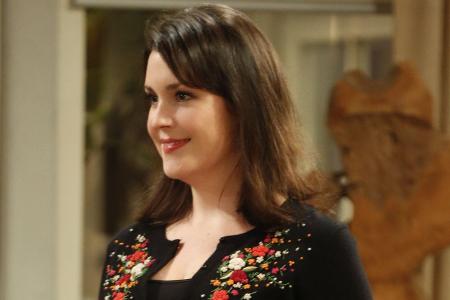 Rose (Melanie Lynskey)