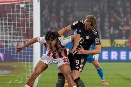 FC Bayern in Köln: Noten und Einzelkritik - Für den FC Bayern stand in der englischen Woche das Auswärtsspiel beim 1. FC Köln an. Im Rheinland tat sich der Rekordmeister zunächst unerwartet schwer, dank einzelner Glanzmomente fuhr die Kompany-Elf letztlich trotzdem einen 3:1-Erfolg ein. Alle Bayern-Stars in der Einzelkritik: