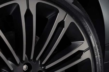 Land Rover Range Rover Sondermodelle Evoque Hoxton Edition und Velar Belgravia Edition