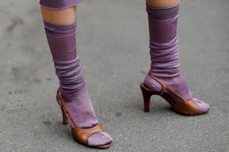 Warme Füße: So chic sind Socken in Heels