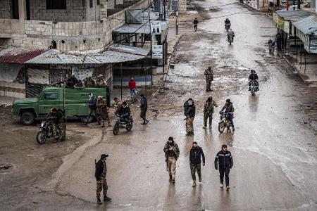 Beobachter befürchten, die anhaltenden Spannungen zwischen den kurdischen Kräften und der Regierung könnten zu einem größeren Konflikt führen. (Archivbild)