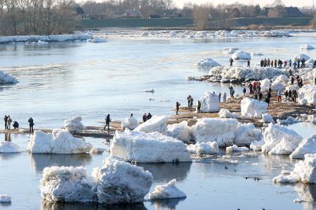 Eisberge auf der Elbe