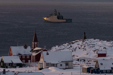 Die Königlich Dänische Marine patrouilliert in der Nähe von Nuuk. (Archivbild)
