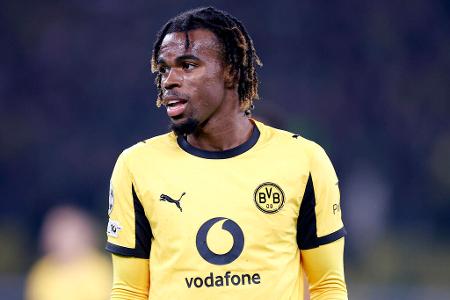 Carney Chukwuemeka (ab 64.) - Note: 4,0 - Lieferte gute Ansätze und ließ die Gegenspieler im Zentrum mit seinen Bewegungen noch mehrfach aussteigen. Dosierte die Folgeaktion aber meist nicht optimal. Wirklich zwingend wurde es in seinen Szenen kaum noch.