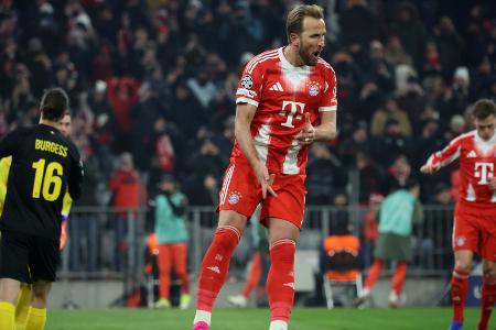 In Unterzahl: Kane schießt Bayern ins Achtelfinale