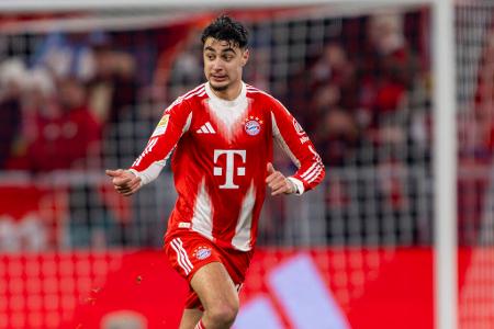 Aleksandar Pavlovic - Note: 3,0 - Ließ in Gegner in seiner Zone mitunter erstaunlich frei gewähren. Spielte dafür sogar noch mehr Pässe als Nebenmann Kimmich. Hielt so den Druck immer aufrecht, wenngleich die zwingenden Impulse von anderen Bayern-Stars kamen.