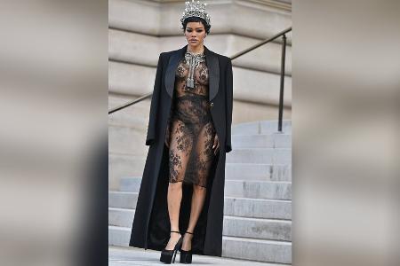 Paris Fashion Week: Teyana Taylor in einem Hauch von Nichts