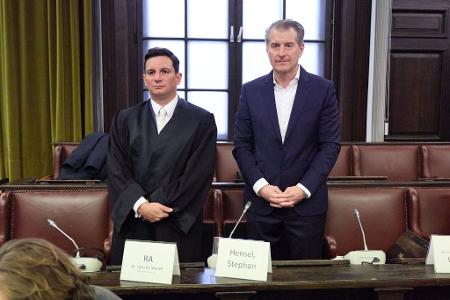 Die Nebenklage kritisiert die fachlichen Stellungnahmen des Psychologen als 