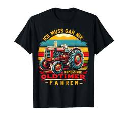 Oldtimer Traktor Landwirt Landwirtschaft Bauer Trecker T-Shirt von ARTIPALATI Geschenke