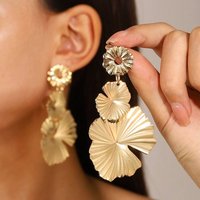 AUKUU Ohrring-Set Lange Lange Ohrringe mit großen Blütenblättern im Retro Stil, matte übertriebene geometrische Ohrringe für Frauen von AUKUU