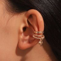 AUKUU Ohrring-Set Love Love less durchbohrte Ohrclip Design Metallohrringe, mehrschichtige modische Ohrringe von AUKUU