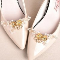 AUKUU Schuhanstecker Braut Braut Hochzeits Accessoires abnehmbare goldene Blumen, Kristall Schuhschnalle Hochzeitsschuh Dekoration von AUKUU