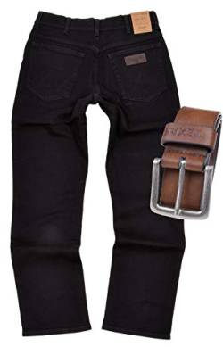 Wrangler Texas Stretch Herren Jeans Regular Fit inkl. Gürtel (W33/L34, Black Overdye + brauner Gürtel) von All Terrain Gear by Wrangler