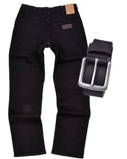 Wrangler Texas Stretch Herren Jeans Regular Fit inkl. Gürtel (W34/L32, Black) von All Terrain Gear by Wrangler