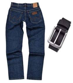 Wrangler Texas Stretch Herren Jeans Regular Fit inkl. Gürtel (W36/L32, Darkstone) von All Terrain Gear by Wrangler