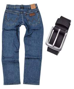 Wrangler Texas Stretch Herren Jeans Regular Fit inkl. Gürtel (W42/L34, Stonewash) von All Terrain Gear by Wrangler