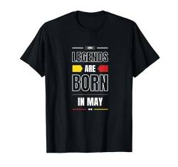 In einem Geburtstagsbaum werden im Mai Legenden geboren. T-Shirt von Amin Design