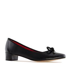 Andrés Machado - Elegante Ballerinas für Damen Junge Frauen aus Leder – Lucia – Bequeme Loafer für den mit flachem Absatz Sommer Slipper Mokassins mit Schleife – Schwarz EU 45 von Andrés Machado